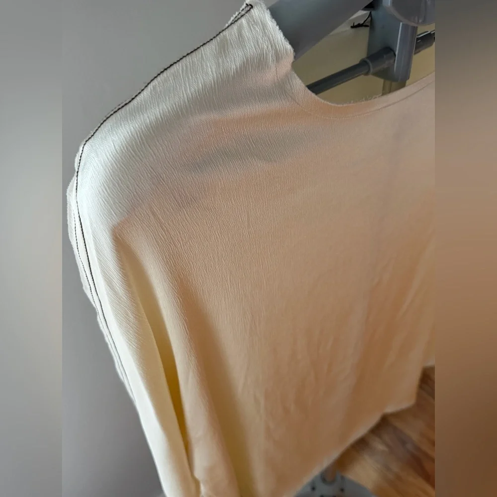 Zara Soft Cream Blouse - Picture 9 of 9